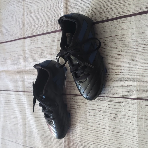 Adidas soccer cleats ⚽ - Picture 4 of 7